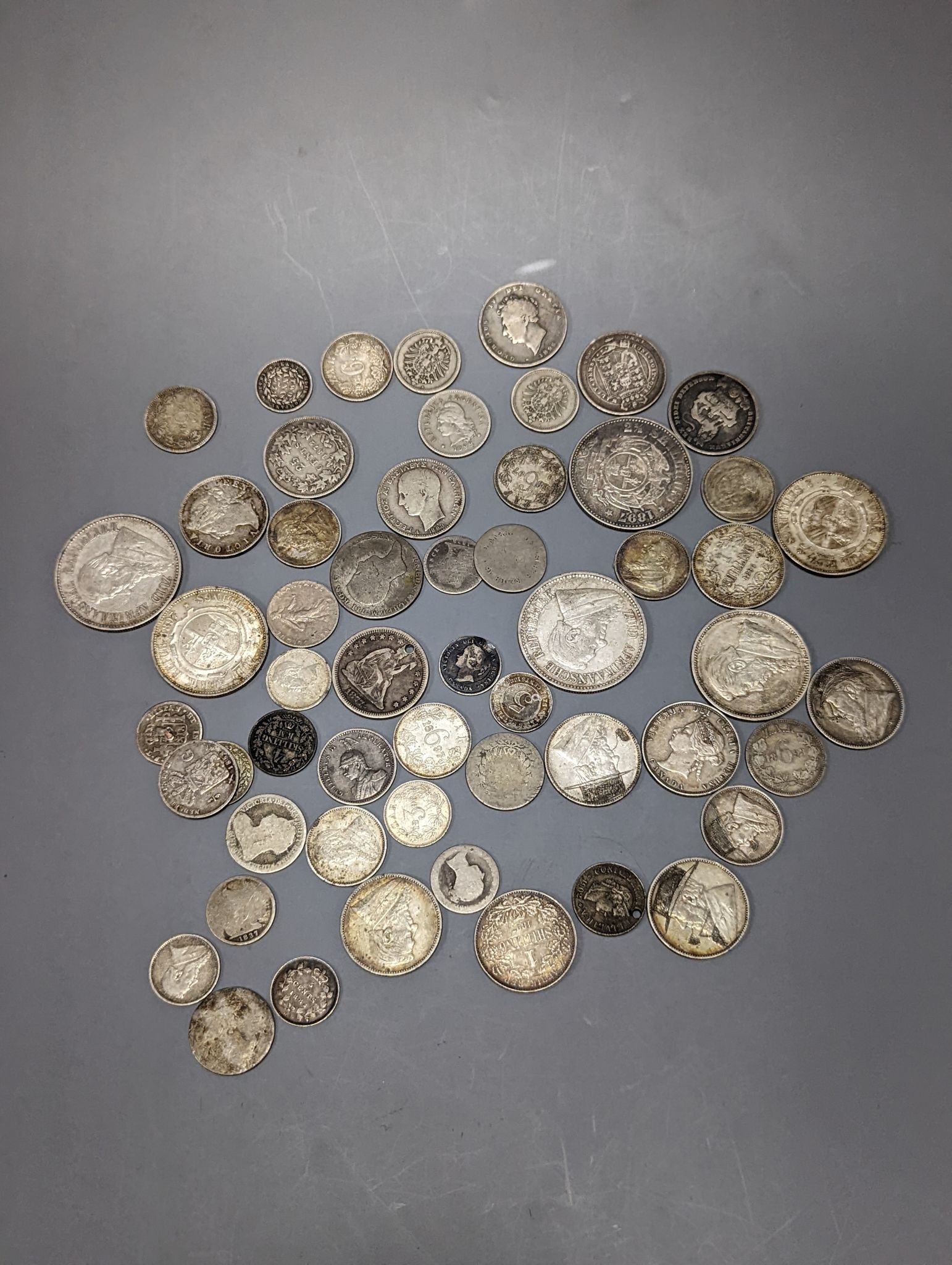 A quantity of pre-1940's silver coins